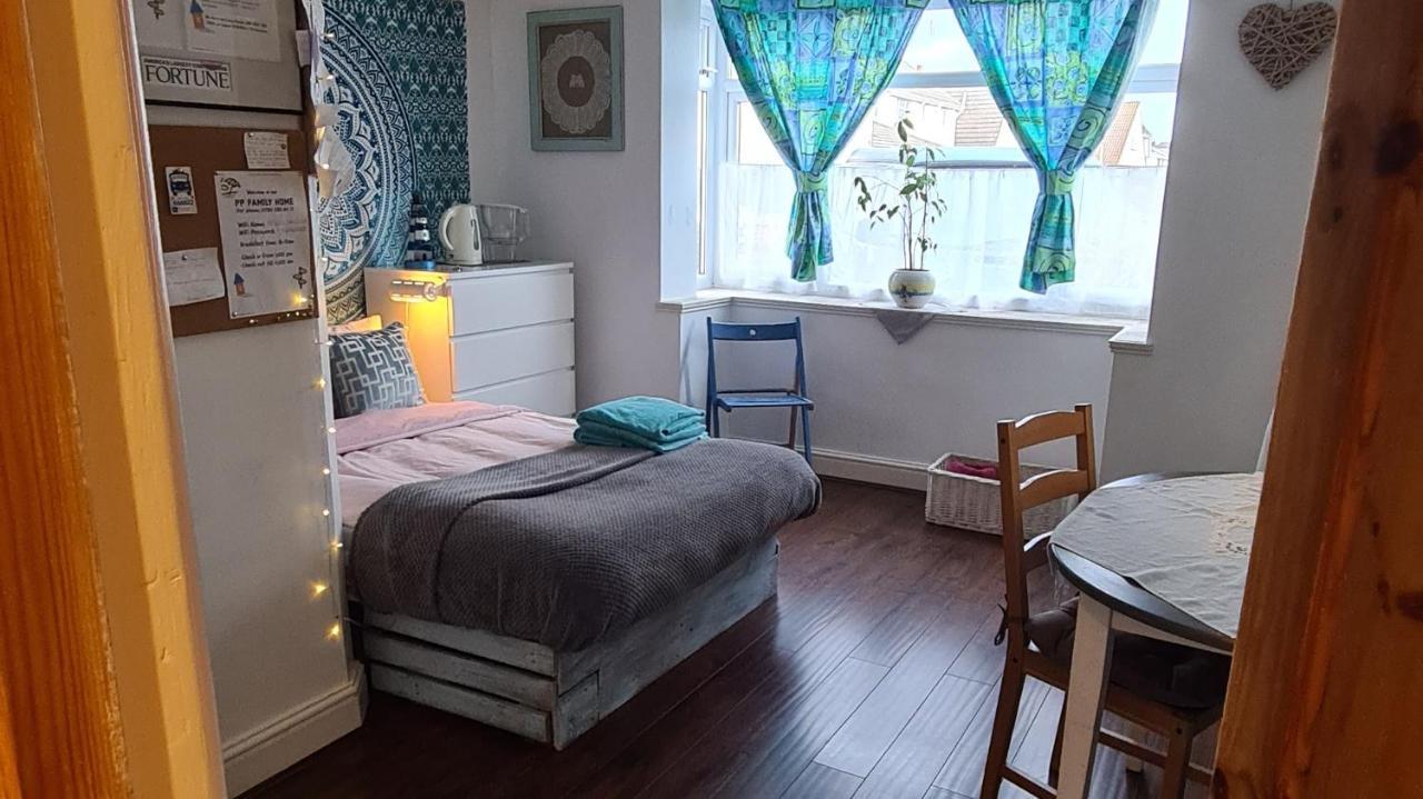 Seaside Double Room Poole Kültér fotó
